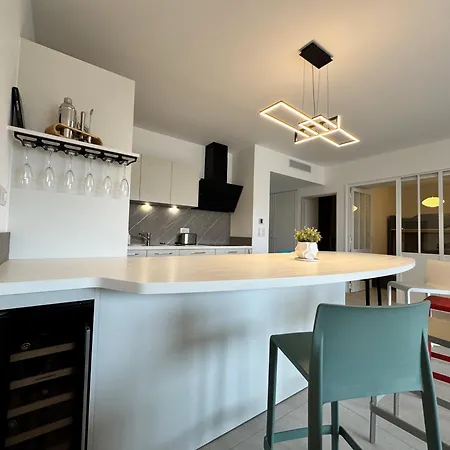 225, Coral A La De La Conque *