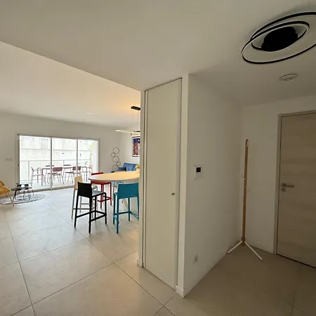 Appartement 225, Coral à La De La Conque